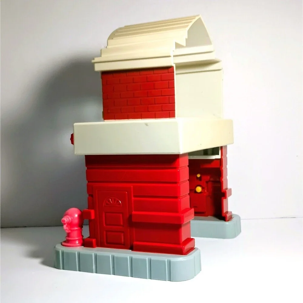 Fisher Price GeoTrax Fire Station Beamtown Beam Town 2007